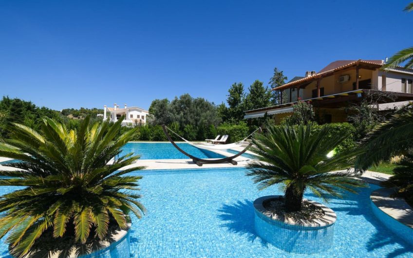 490m² villa in Pikermi, close to the Airport