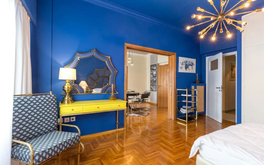 152m² Mid-century modern apartment in Athens