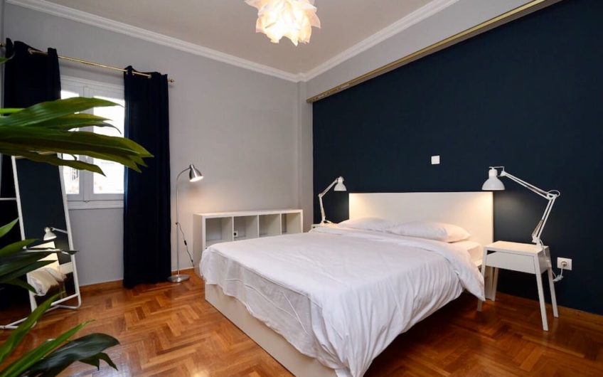 152m² Mid-century modern apartment in Athens