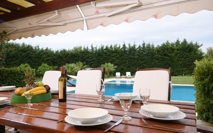 490m² villa in Pikermi, close to the Airport
