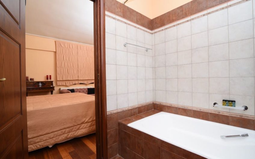 490m² villa in Pikermi, close to the Airport