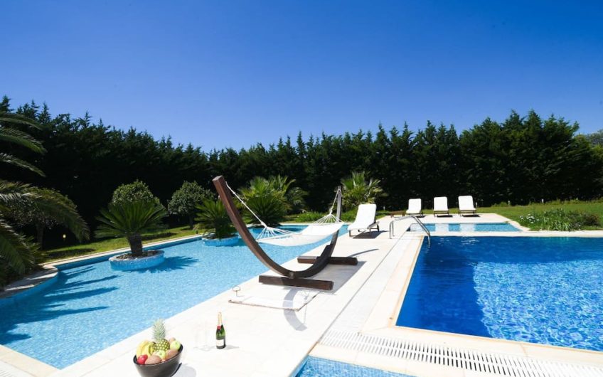 490m² villa in Pikermi, close to the Airport