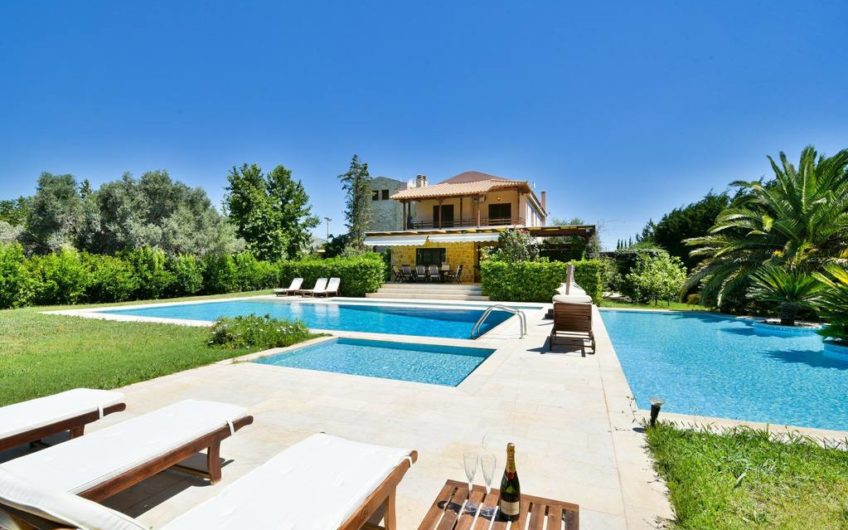 490m² villa in Pikermi, close to the Airport