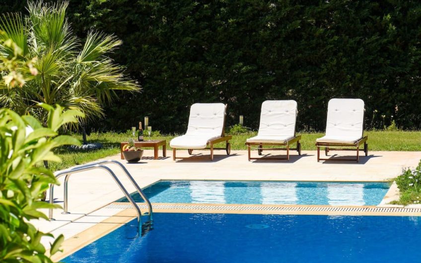 490m² villa in Pikermi, close to the Airport