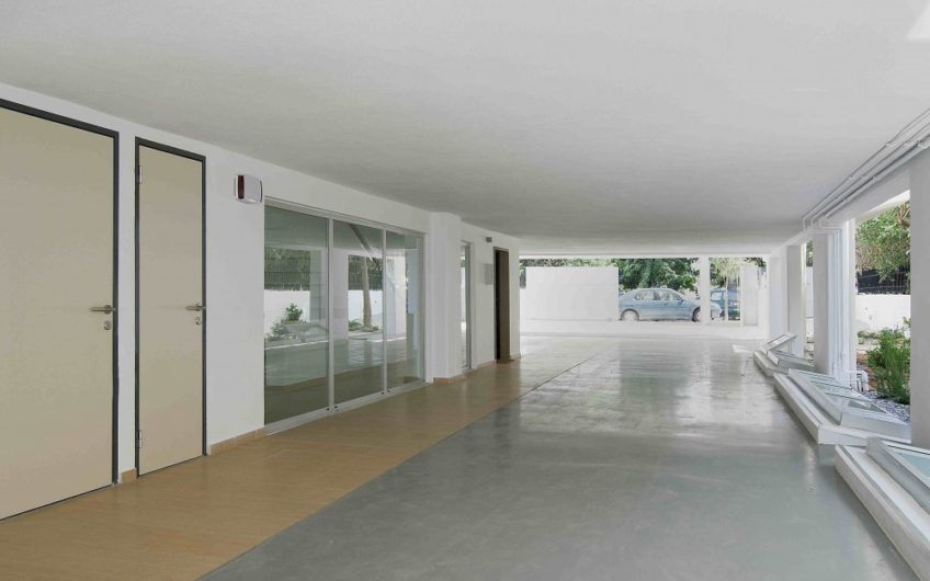 106 sqm apartment with 28 sqm playroom