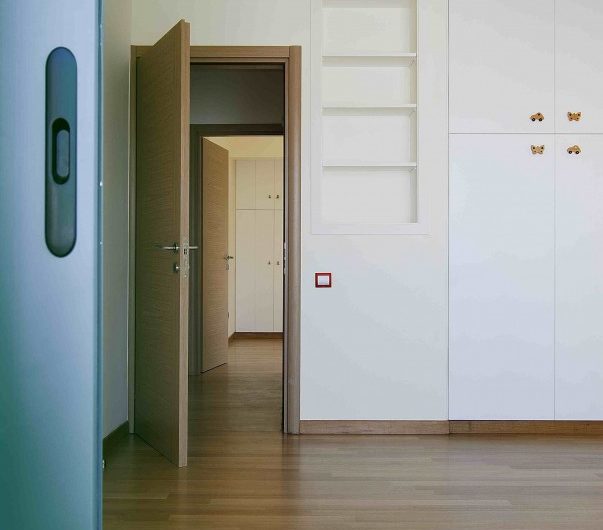 106 sqm apartment with 28 sqm playroom
