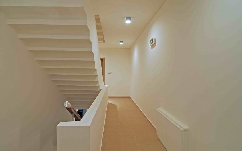 106 sqm apartment with 28 sqm playroom