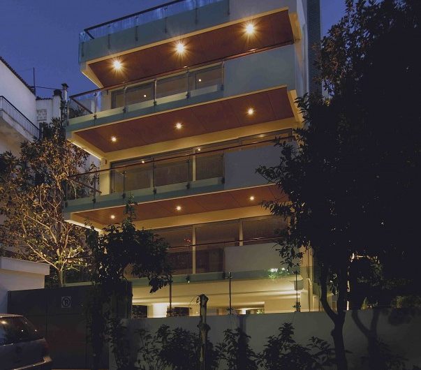 106 sqm apartment with 28 sqm playroom