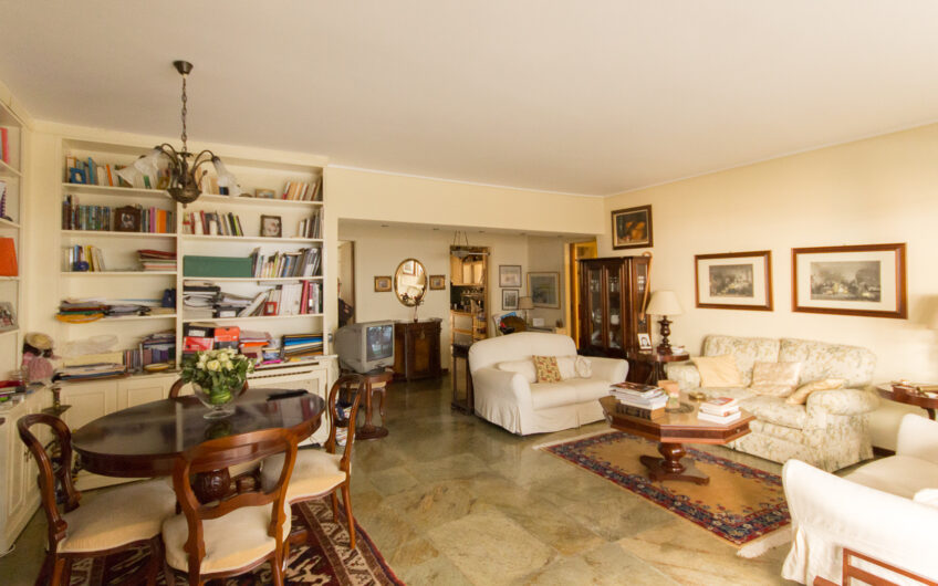 Apartment At Kolonaki Area, Center Of Athens
