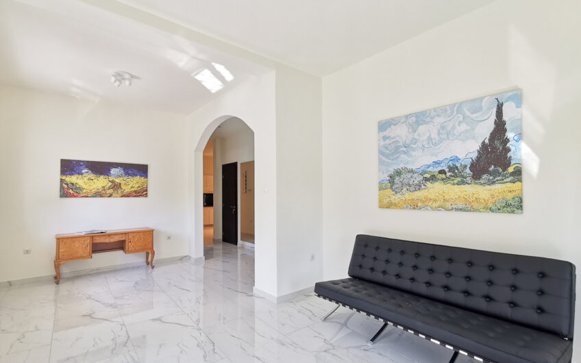 Luxury Apartment For Sale At Mets