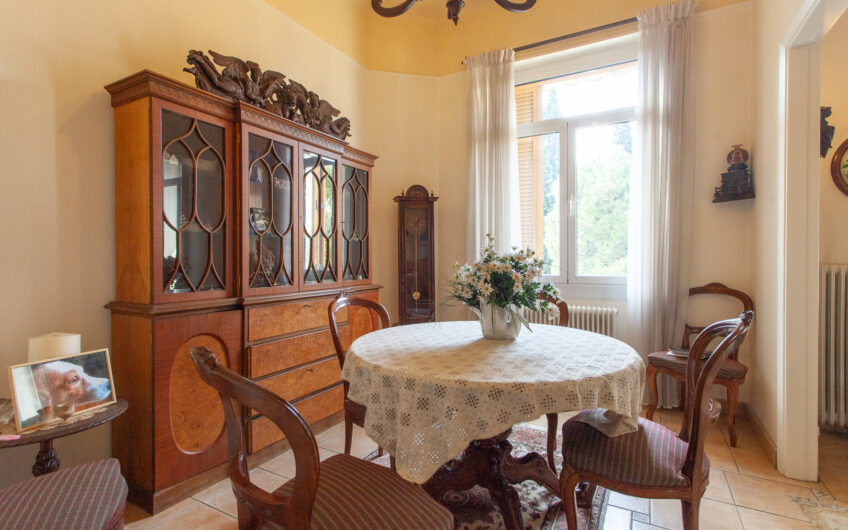 Luxury Apartment At Kolonaki Area, Center of Athens