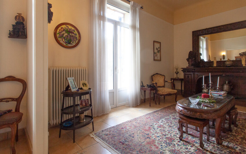Luxury Apartment At Kolonaki Area, Center of Athens